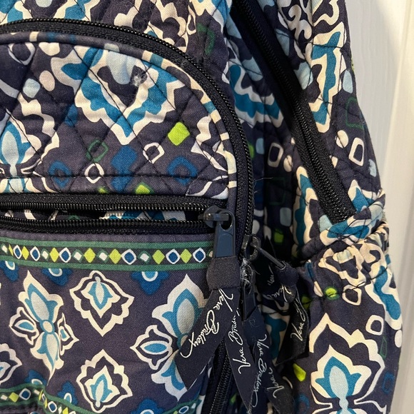 Vera Bradley Backpack Retired pattern HTF BACK TO SCHOOL !! - Picture 2 of 10